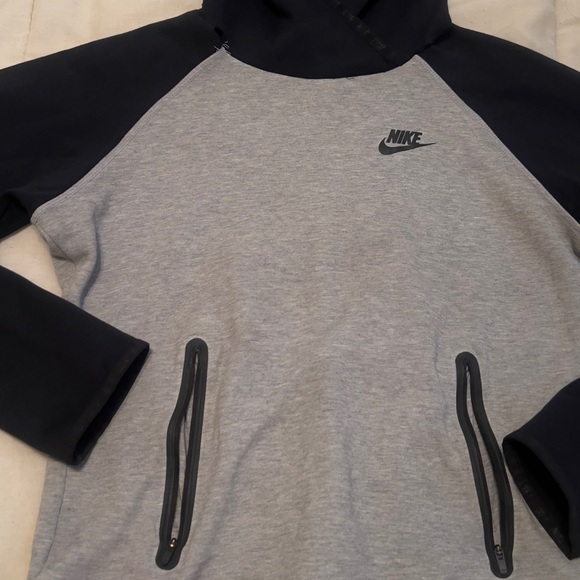 Nike tech sweater women’s - Picture 5 of 6